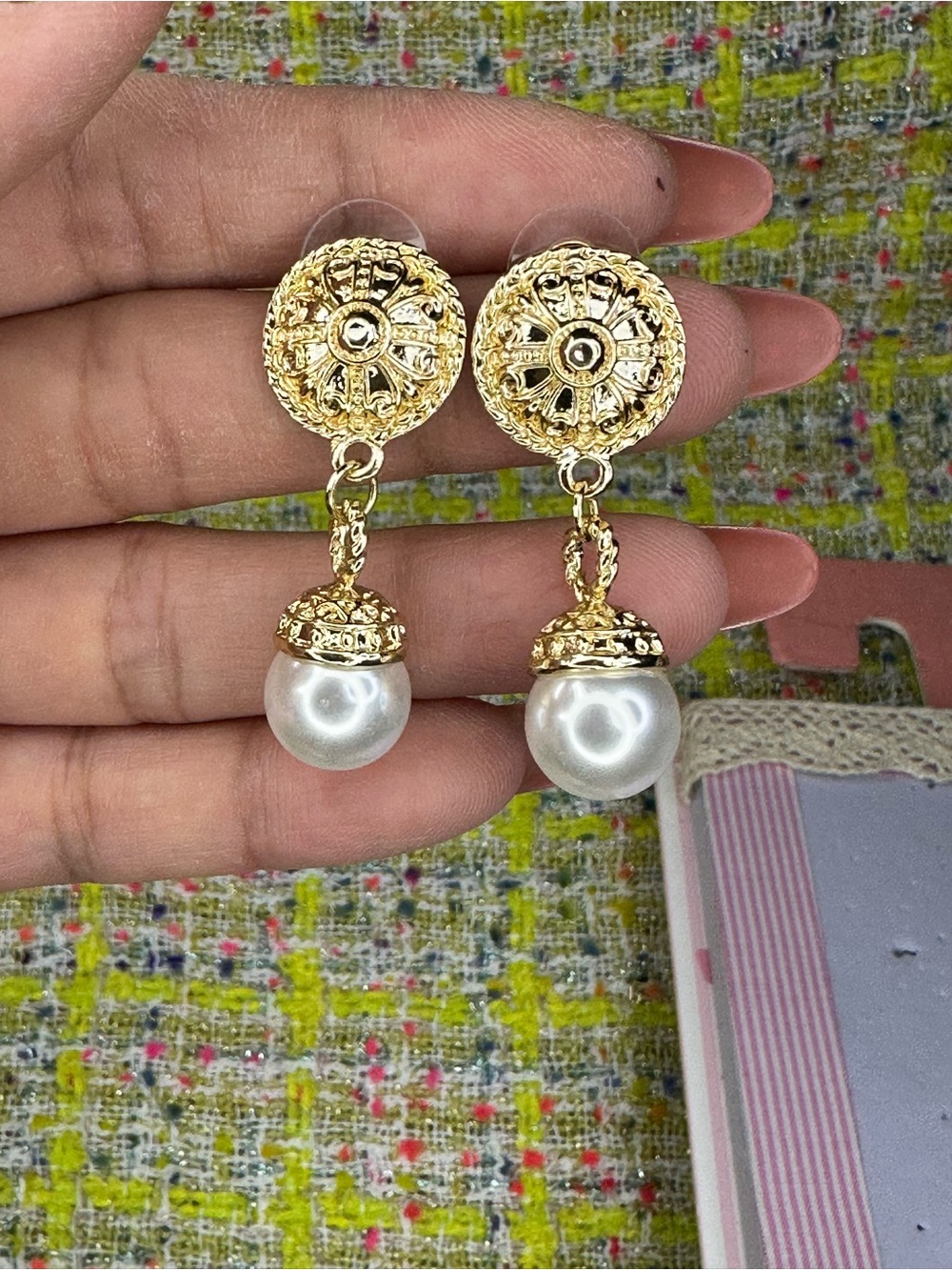 A great Gold Pearl Drop Earrings - Elegant Women's Jewelry
